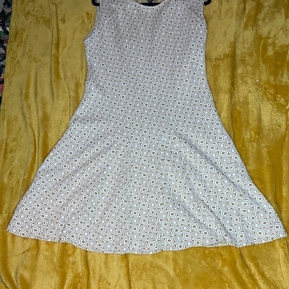 Sharagano Vintage Women's Dress Brown & white​​​​​​​​​​​​​​​​​​​​​​​​​​ - Picture 6 of 6